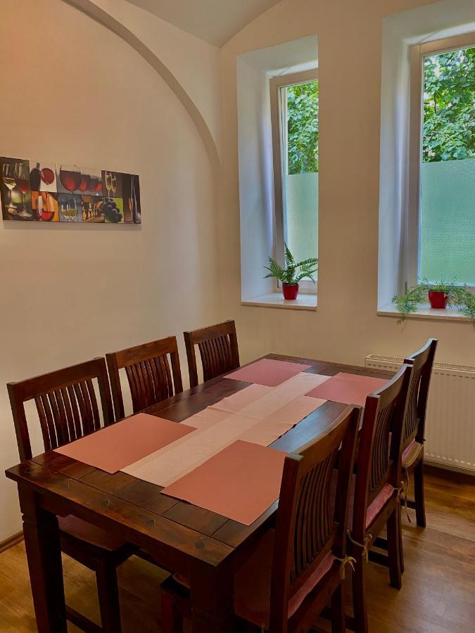 Grande Familia Apartman Apartment Eger Exterior foto